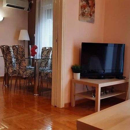 Georgia'S Cozy Apartment In Koukaki Athen Eksteriør billede